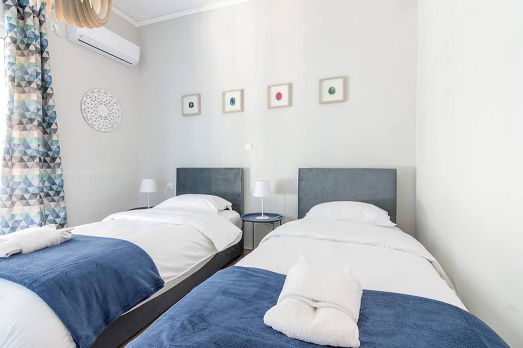 Bright Apartment For 6 Ppl In Athén Kültér fotó