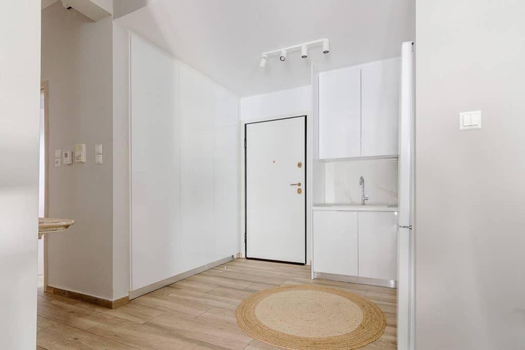 Bright Apartment For 6 Ppl In Athén Kültér fotó