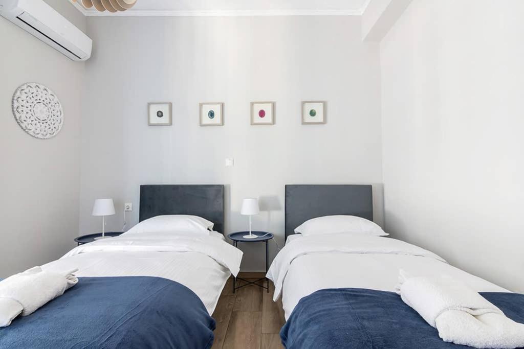Bright Apartment For 6 Ppl In Athén Kültér fotó