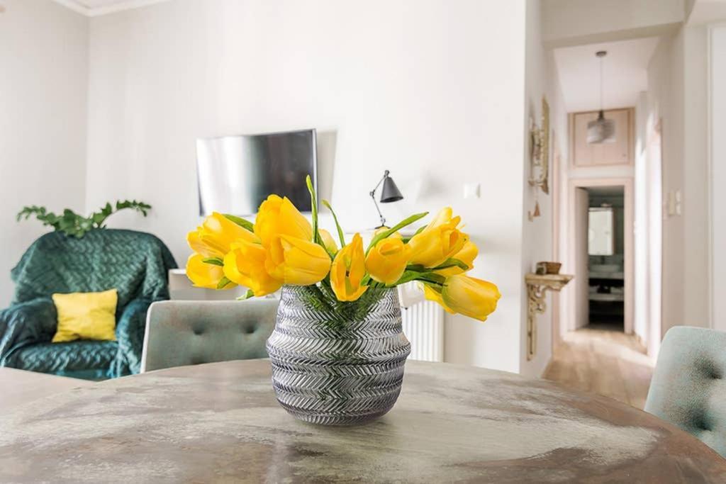 Bright Apartment For 6 Ppl In Athén Kültér fotó